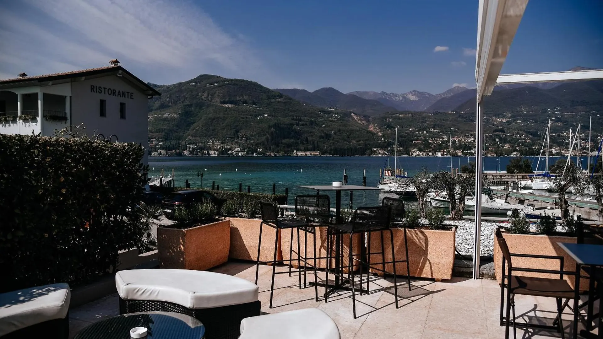 Bella Hotel & Restaurant With Private Dock For Mooring Boats 圣菲利斯·德尔·贝纳茨 4*,  意大利