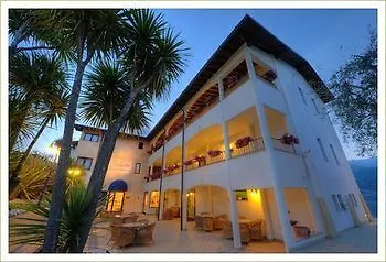 Bella Hotel & Restaurant With Private Dock For Mooring Boats 圣菲利斯·德尔·贝纳茨