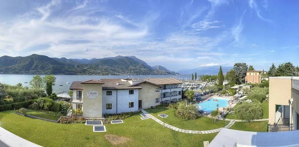 Bella Hotel & Restaurant With Private Dock For Mooring Boats San Felice del Benaco 4*,
